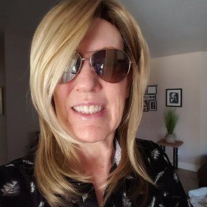 💜BRAND NEW JON RENAU WIG💜